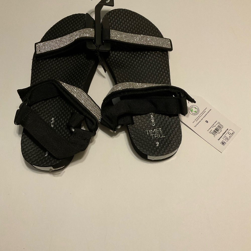Women's 9 Black Sandals Adjustable Sparkly Strap Cushion Sole NWT Time And Tru